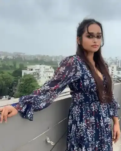 Dindori Escorts
